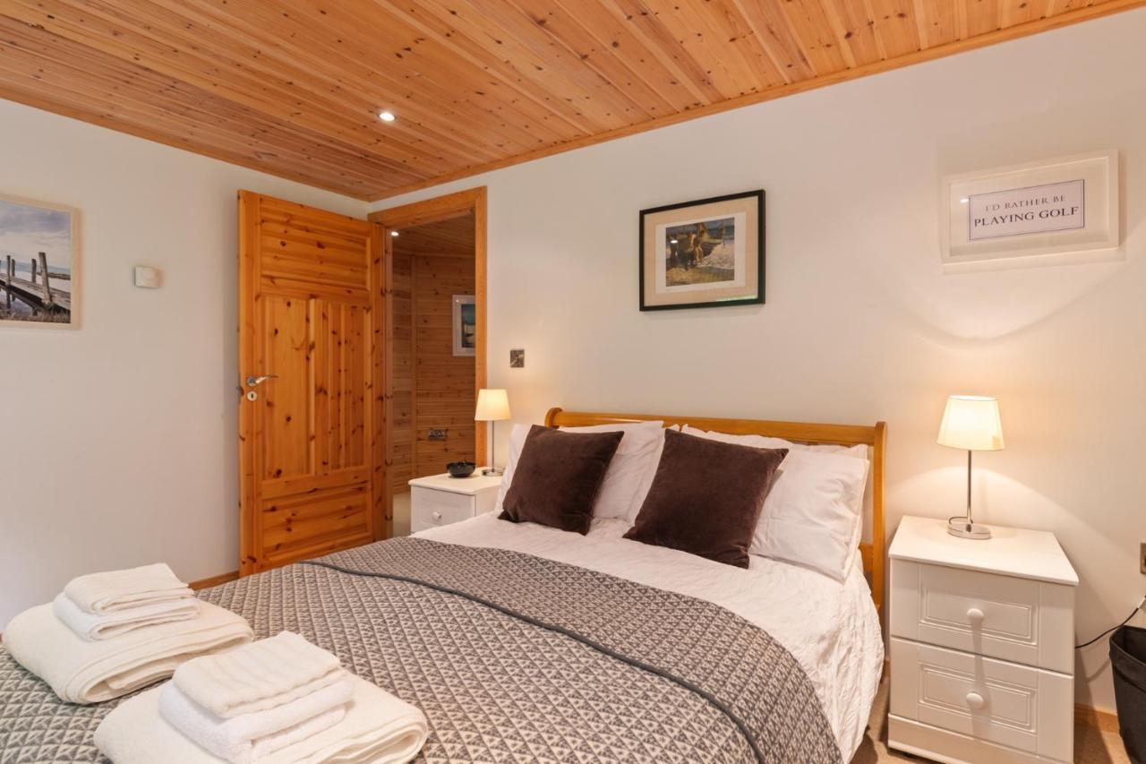 Lodge 5 Longbury - Luxury Lodge, Golf Course Views, Restaurant And Spa Facilites Penally Экстерьер фото